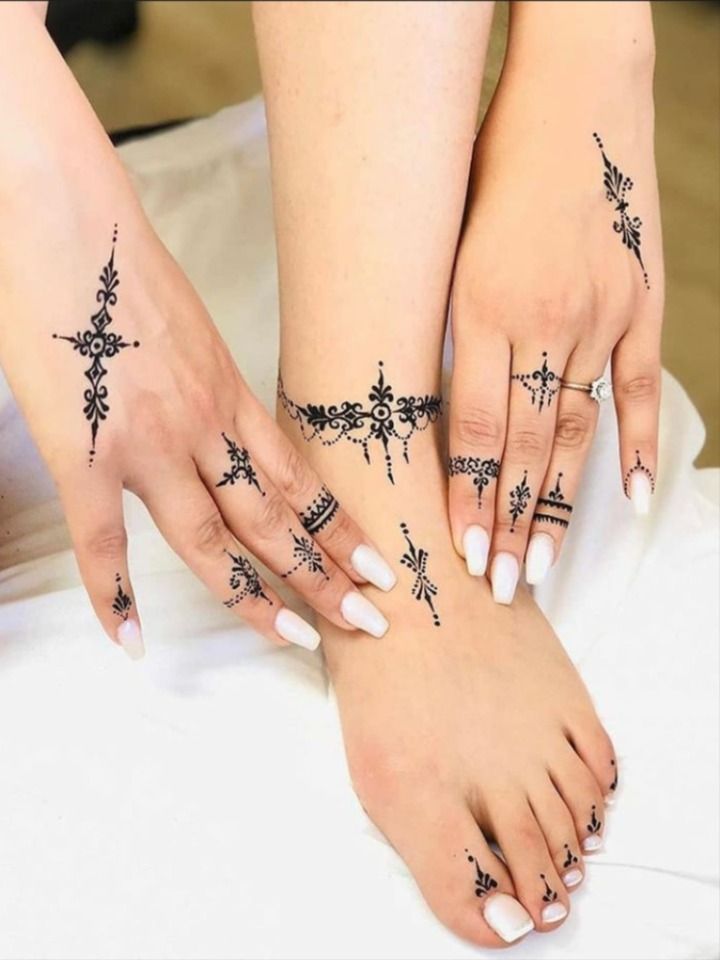 رسومات حنة للقدمين