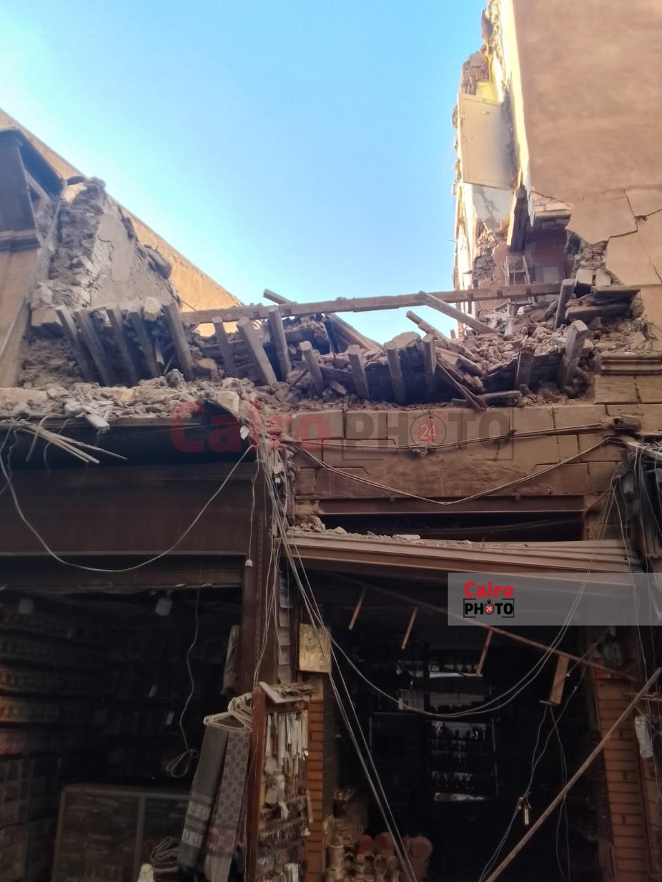 انهيار عقار الجمالية (6)