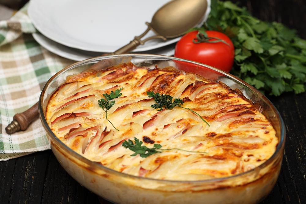 أكلة سريعة ومغذية.. طريقة عمل بطاطس بالكريمة في 10 خطوات