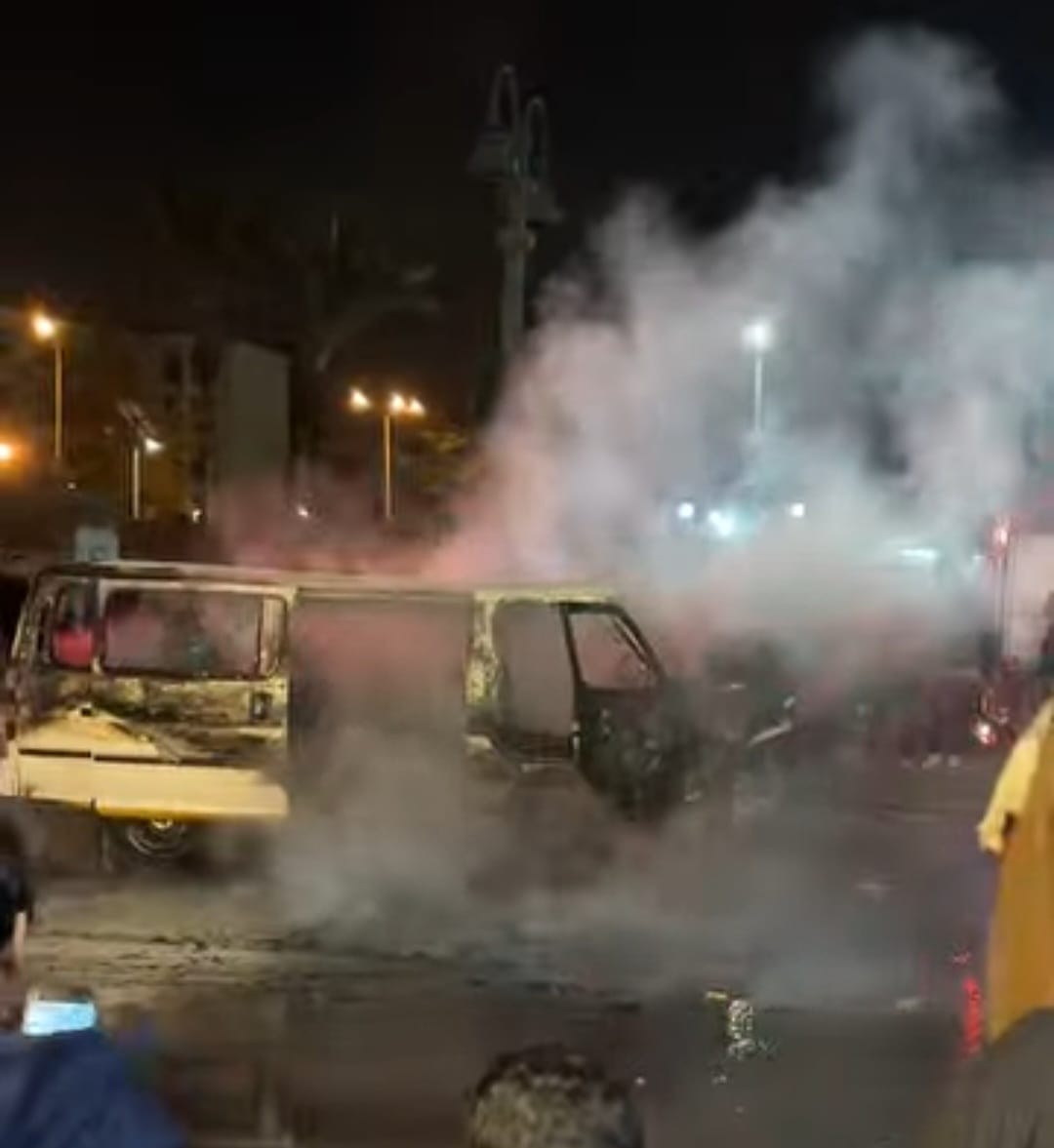 حريق يلتهم سياره أجرة بالإسكندرية 