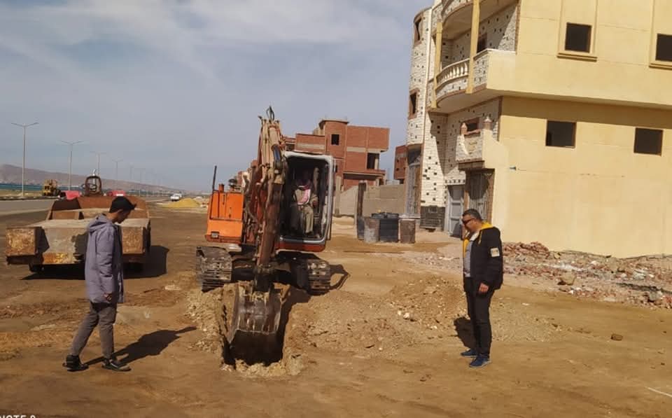 توصيل المياه والصرف الصحي لإسكان الشباب بمنطقة الجبيل في طور سيناء