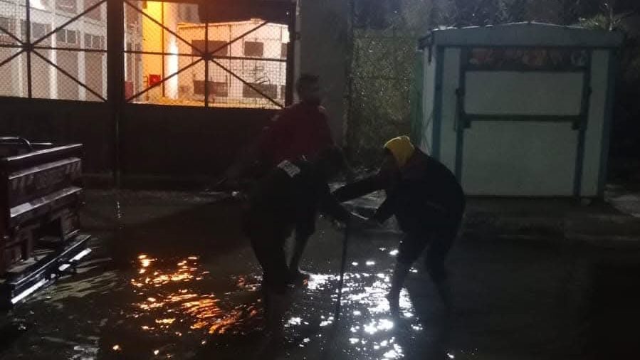 كسر ماسورة مياه ببورفؤاد - قص