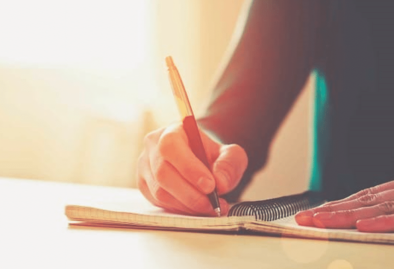 مقدمة وخاتمة موضوع تعبير للصف الثالث الإعدادي