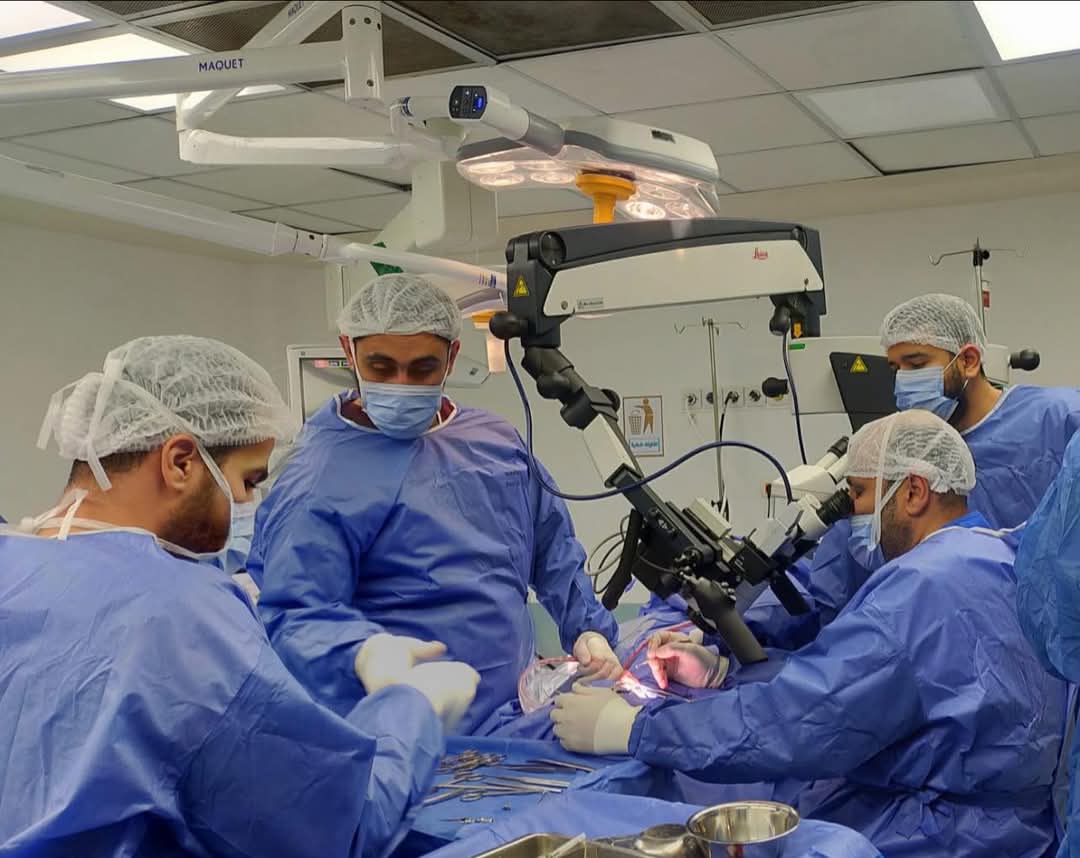 الفريق الطبي بهيئة الرعاية الصحية 