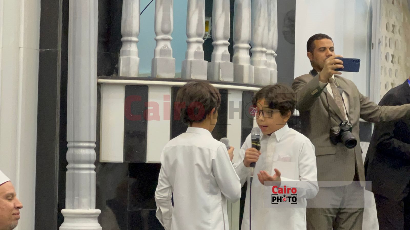 طفلان يبهران محافظ الجيزة والحاضرين خلال احتفالية الإسراء والمعراج