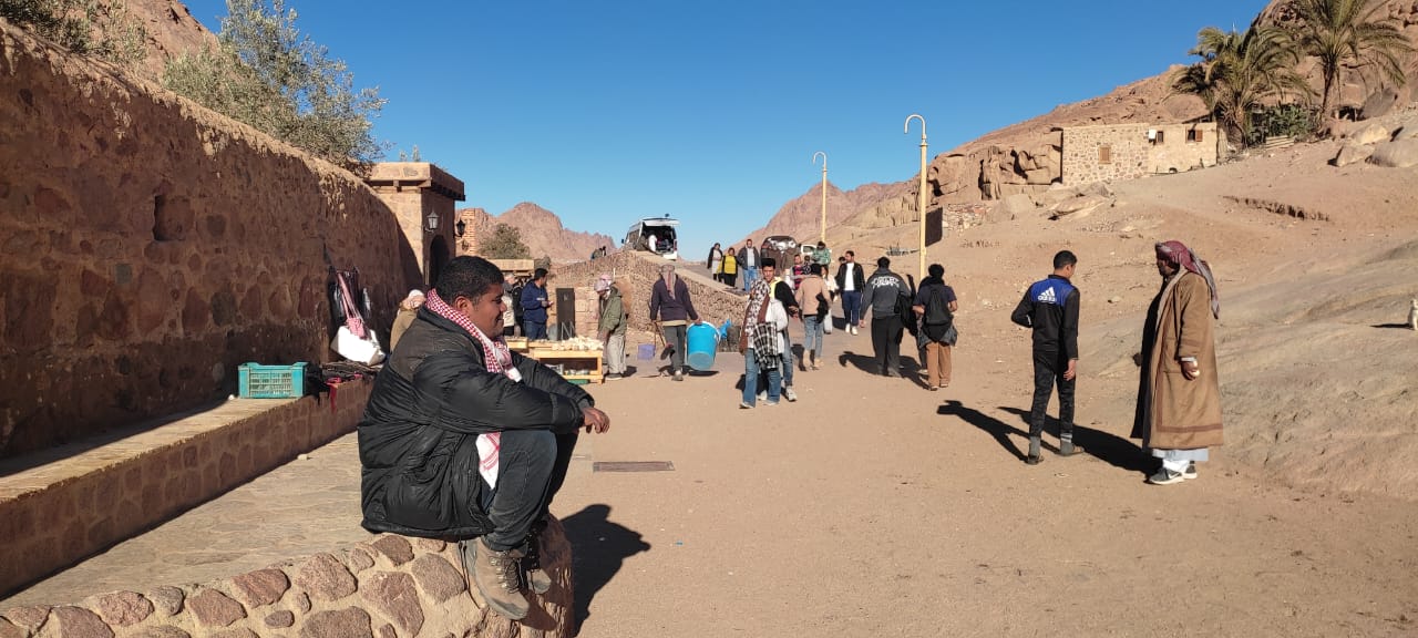 تسلق جبل موسى لمشاهدة شروق الشمس من أعلى قمة في مصر