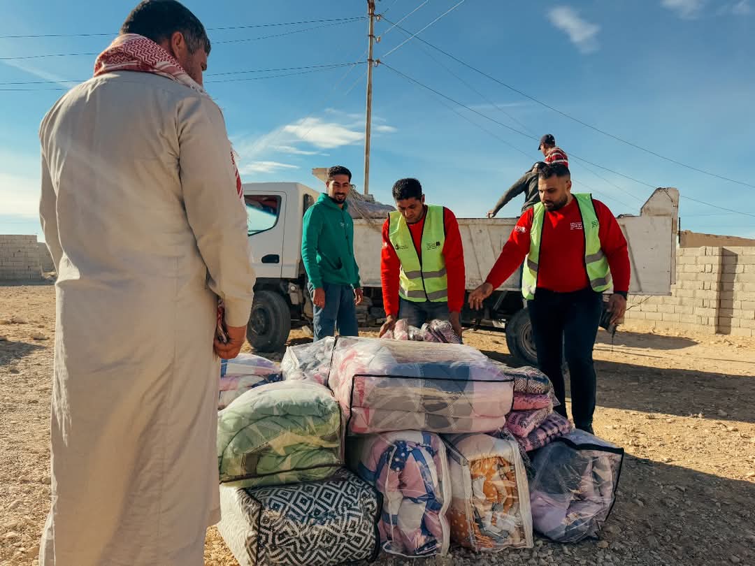 بنك الكساء يوزع أغطية وبطاطين على أهالي جنوب سيناء