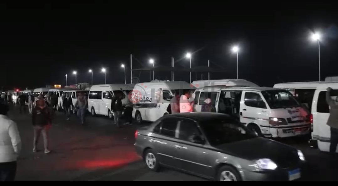 المئات من أهالي الفيوم يتوجهون إلى معبر رفح للمشاركة في الوقفة لرفض تهجير الفلسطينيين