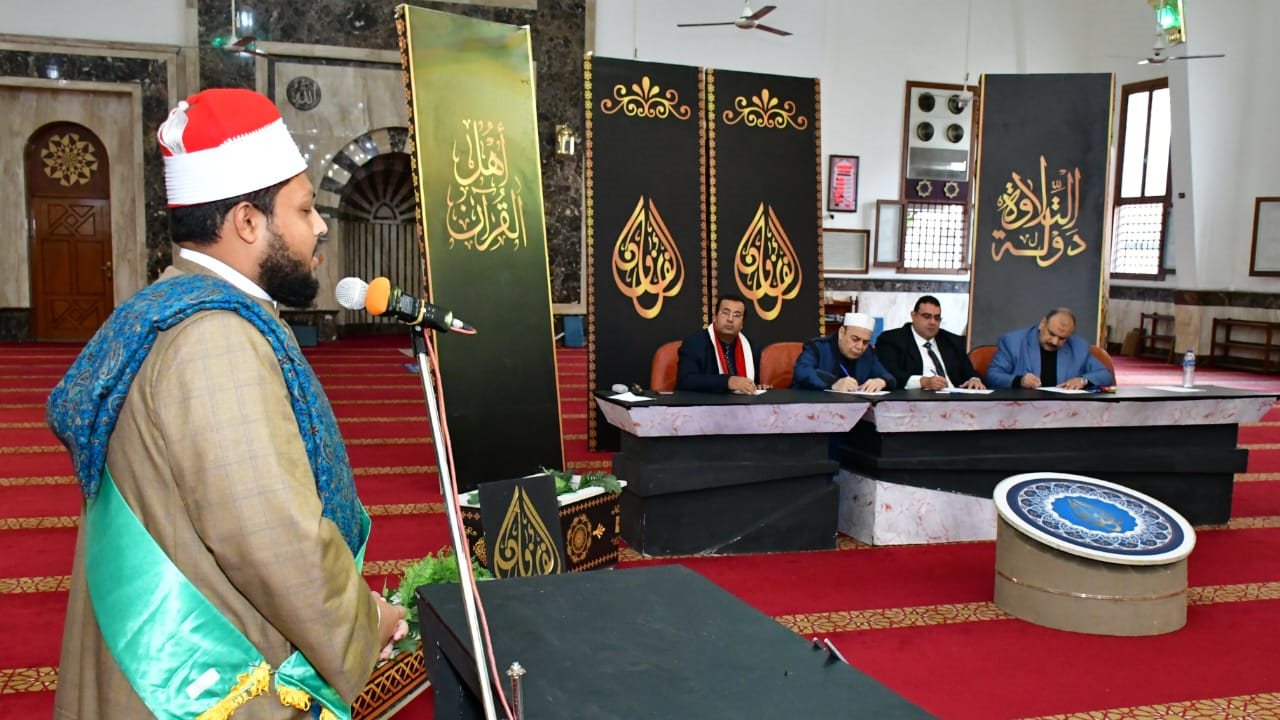 مسابقة بورسعيد الدولية - قص