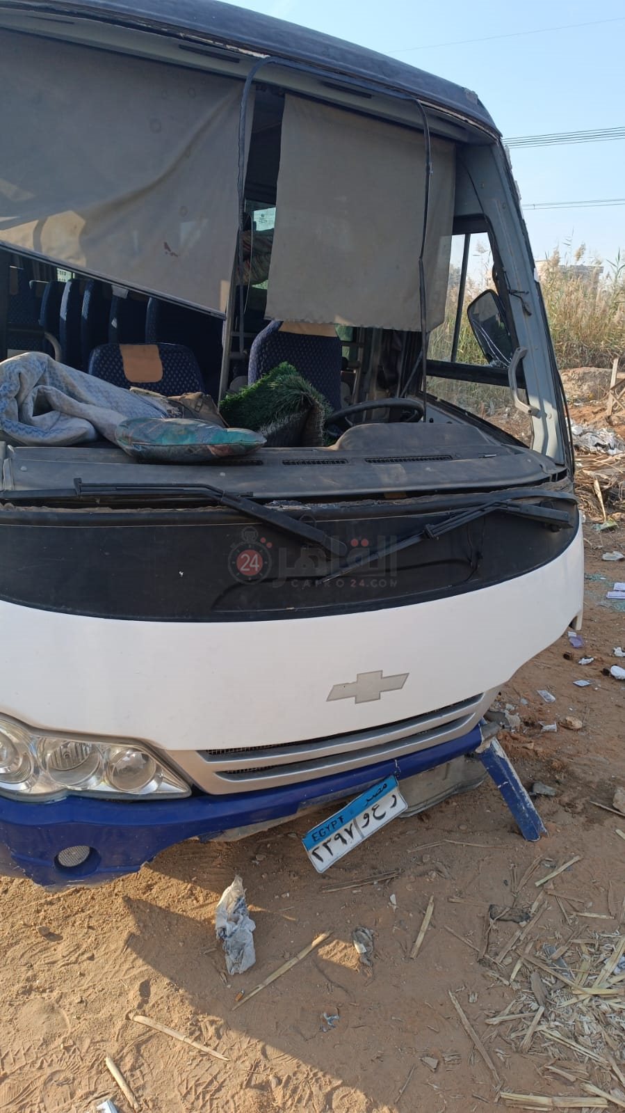 حادث انقلاب أوتوبيس بالشرقية (1)