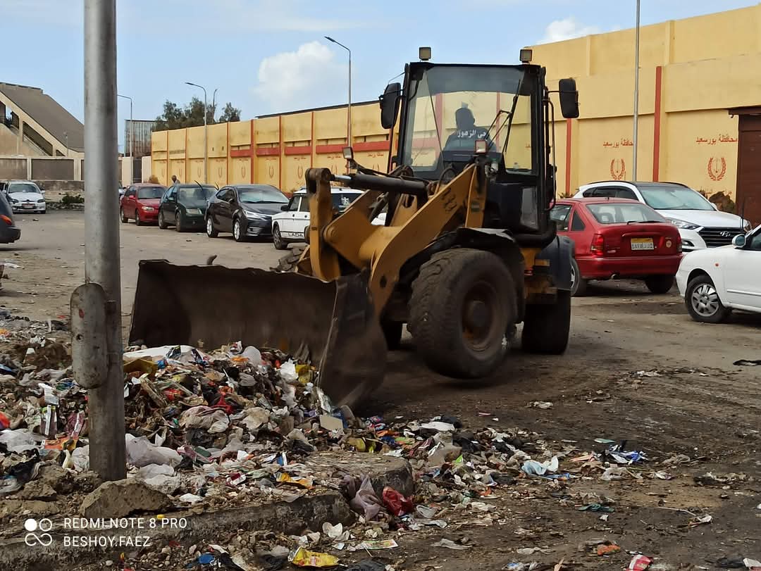 محاولات الأحياء الفاشلة في السيطرة علي القمامة 