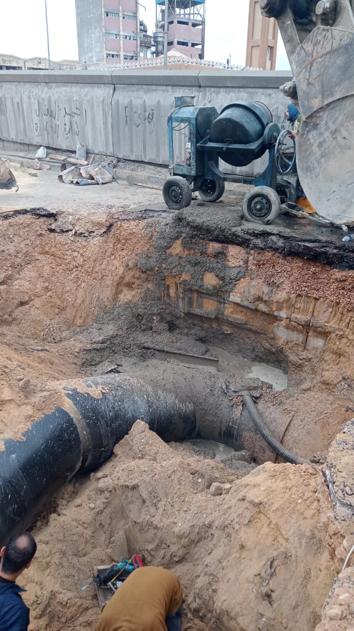 الانتهاء من أعمال إصلاح ماسورة مياه