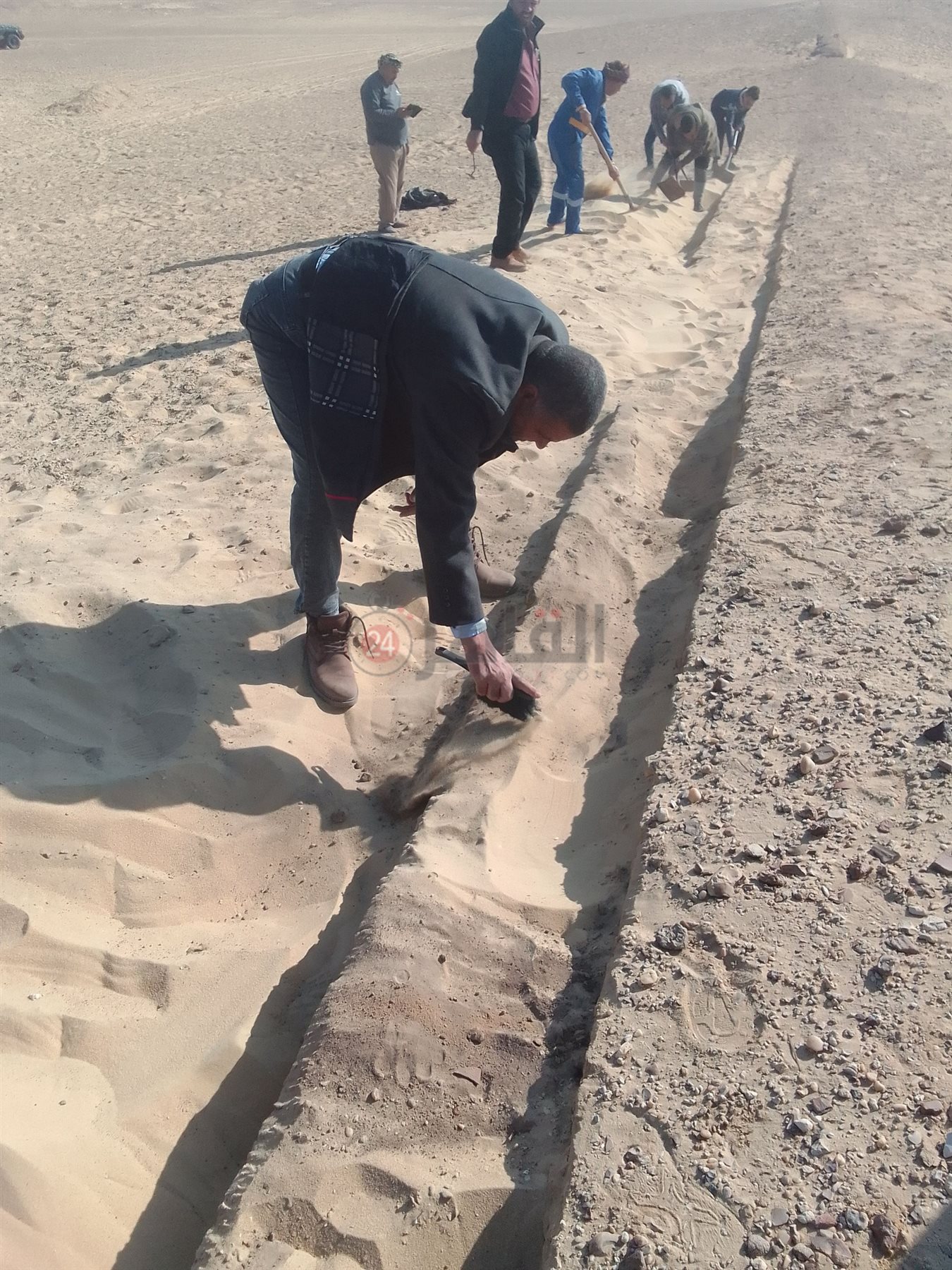  الأعلى للآثار يبدأ في أعمال الحفائر الأثرية بـ كوم النمرود بالمنيا (3)