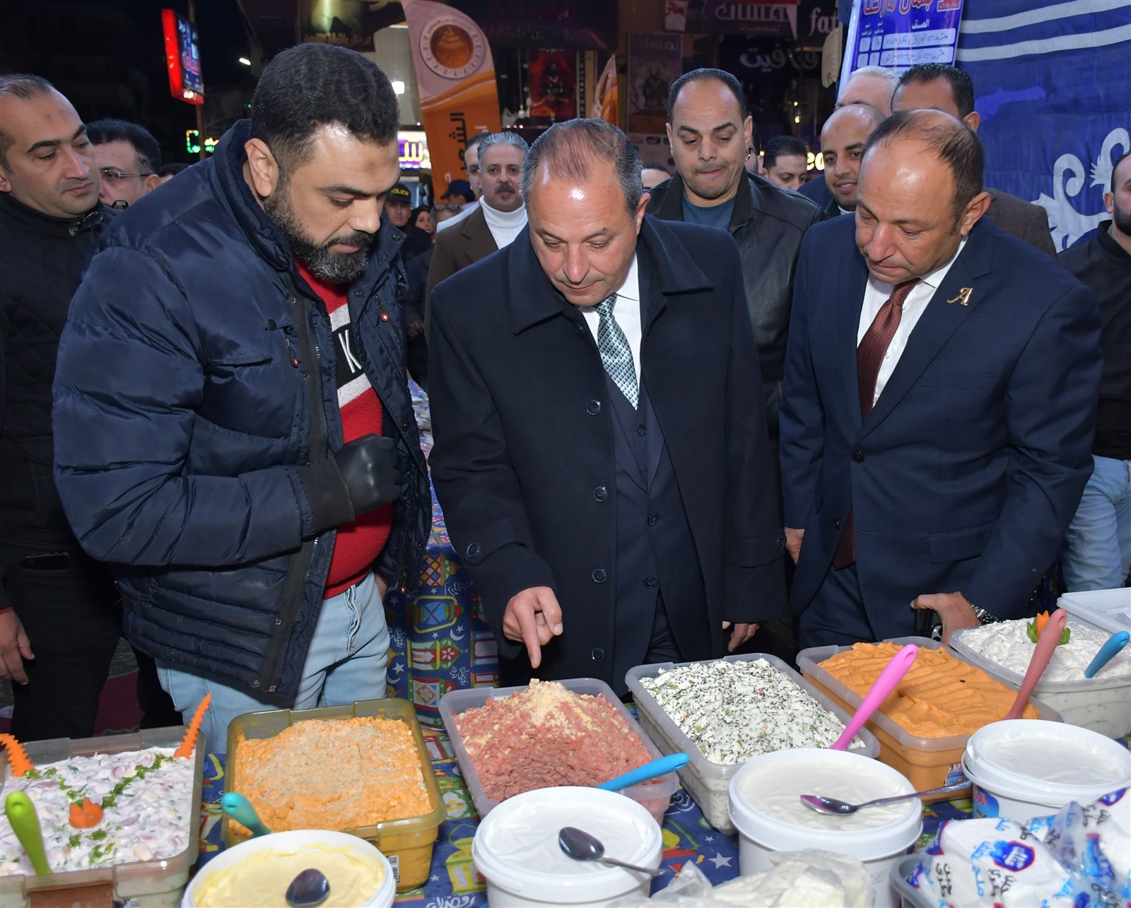 محافظ بورسعيد يفتتح معرض رمضان الخير