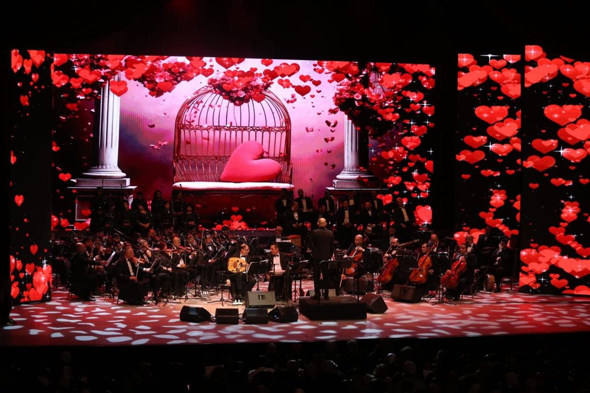 أجواء رومانسية في الأوبرا بمناسبة عيد الحب