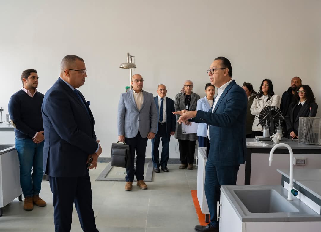 محافظ جنوب سيناء يلتقي رئيس مجلس أمناء الجامعة الألمانية 