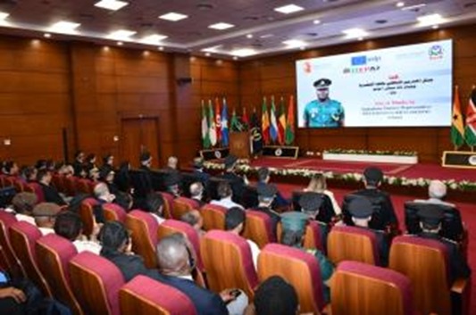 الشرطة تختتم دورة تدريبية لتدريب الكوادر الأمنية (1)