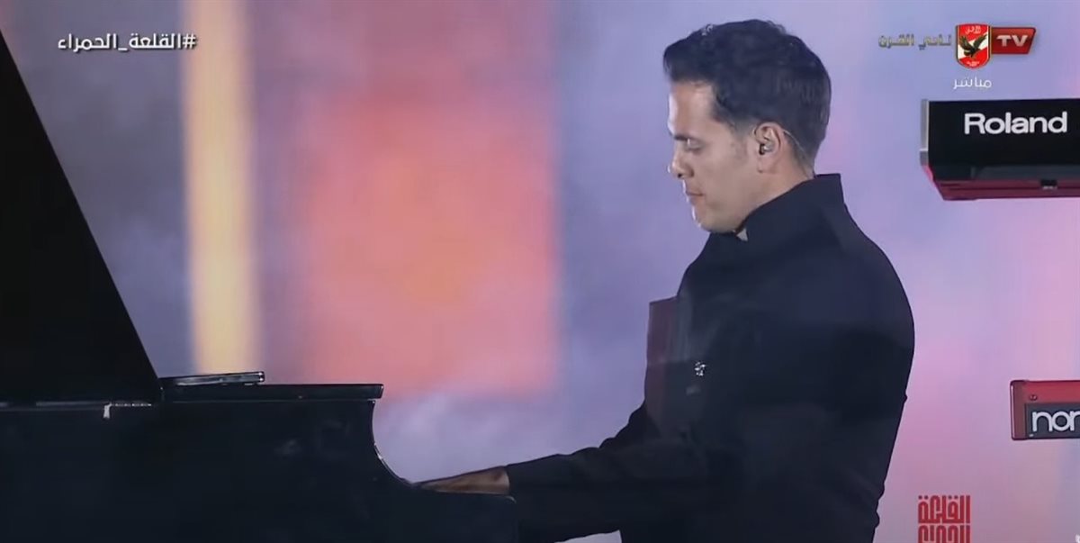 الموسيقار هشام خرما يُحيي احتفالية النادي الأهلي بمعبد حتشبسوت بالدير البحري في الأقصر