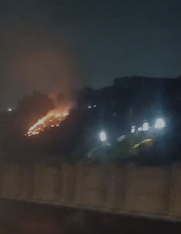 اندلاع حريق داخل أرض فضاء علي طريق مصانع النحاس المتجه للمشير