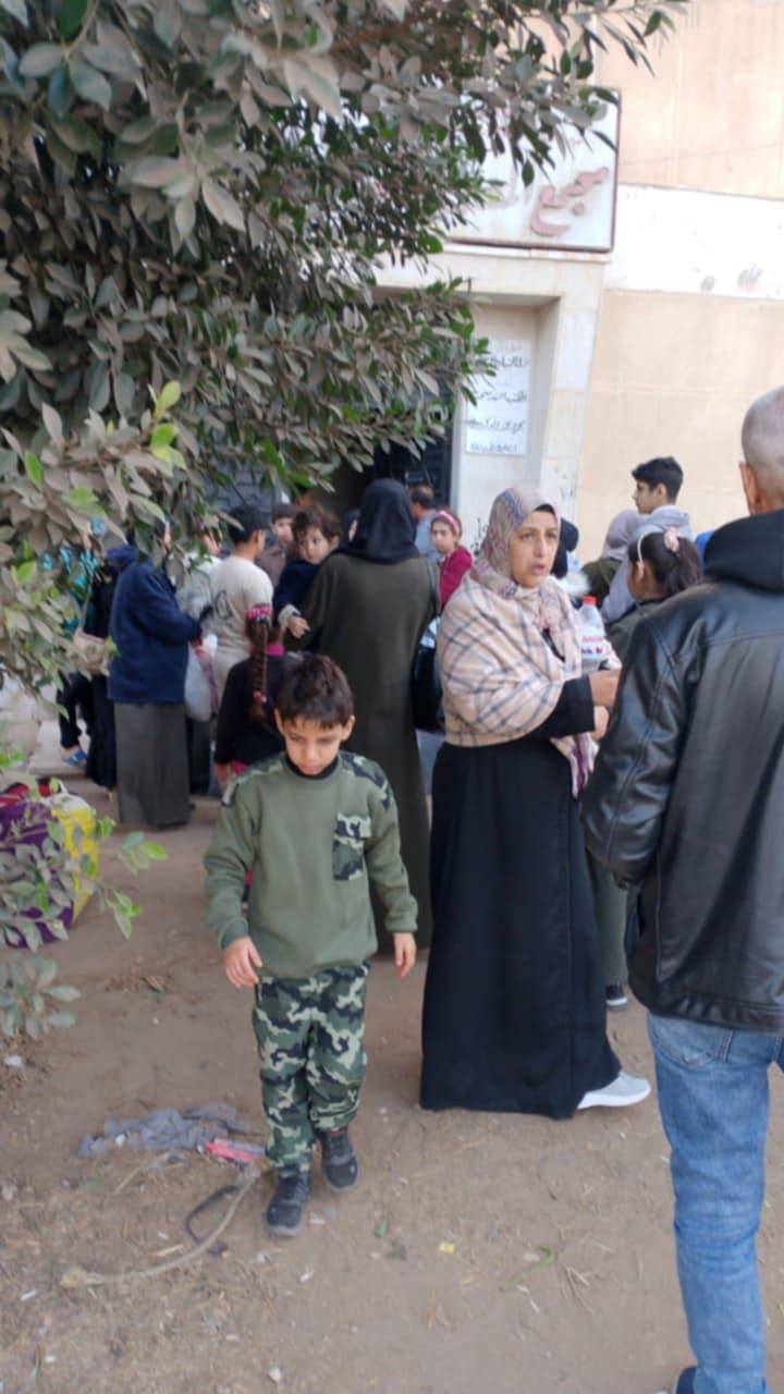 عائلات فلسطينية تزعم: السفارة نقلتنا لمجمع مهجور ومش لاقيين مكان نروح له