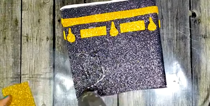 طريقة عمل مجسم الكعبة بالصور