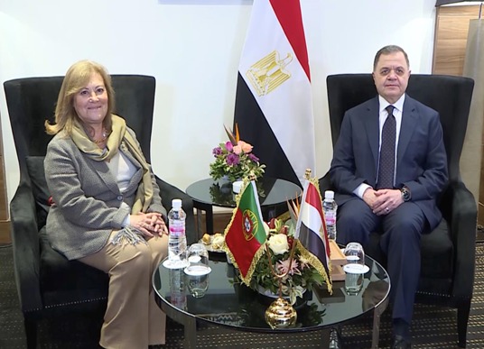 وزير الداخلية يلتقي عددا من نظرائه في فعاليات وزراء الداخلية العرب