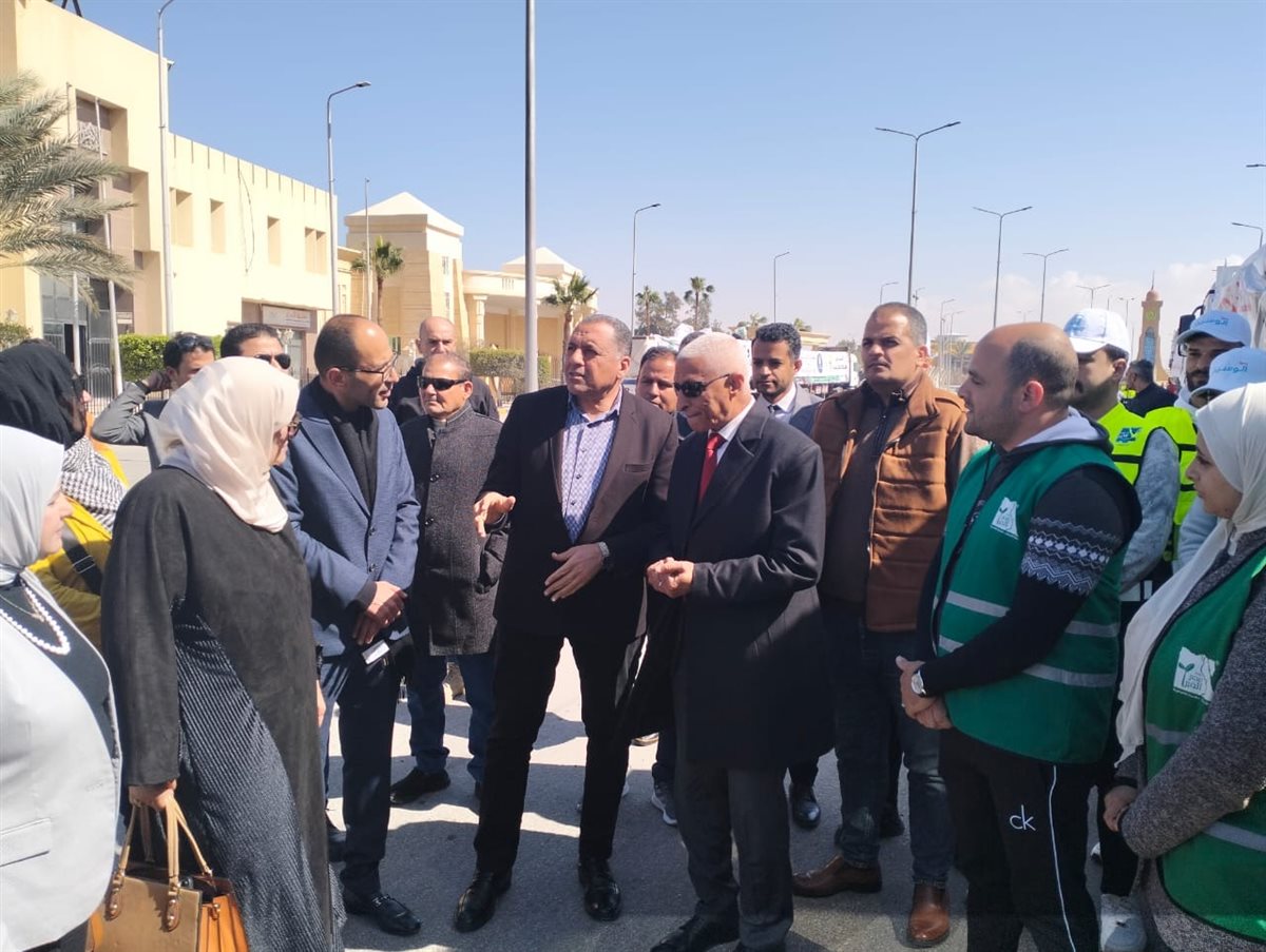 شاحنات مساعدات تحيا مصر 