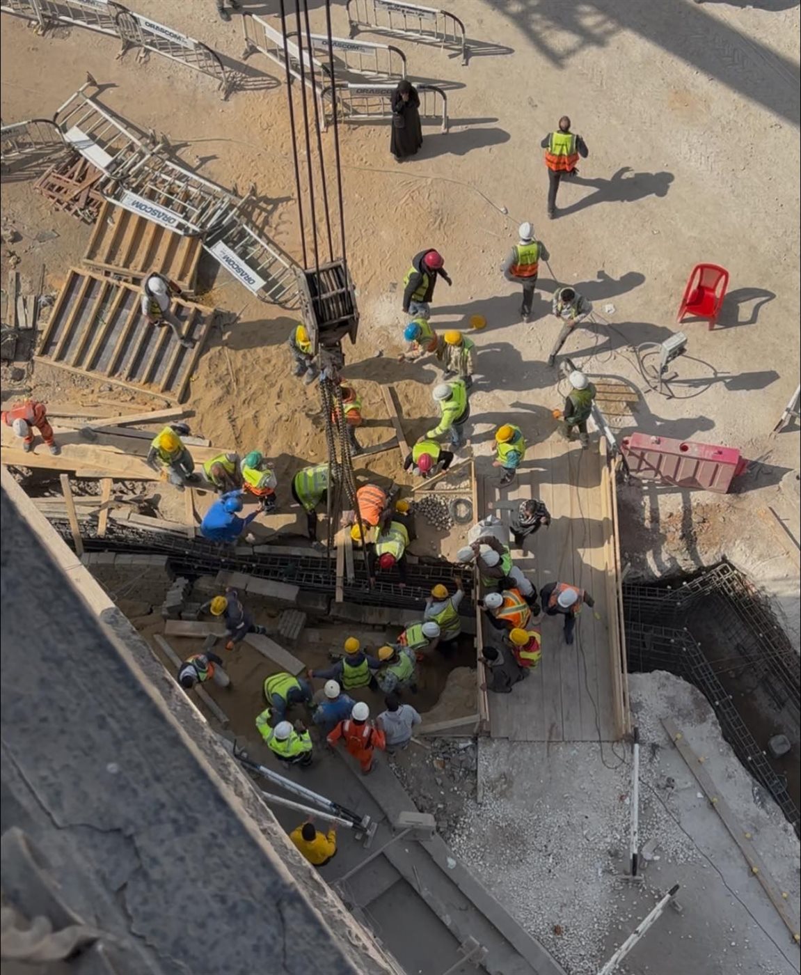 صور لعمال الحفر بمشروع الخط الرابع للمترو
