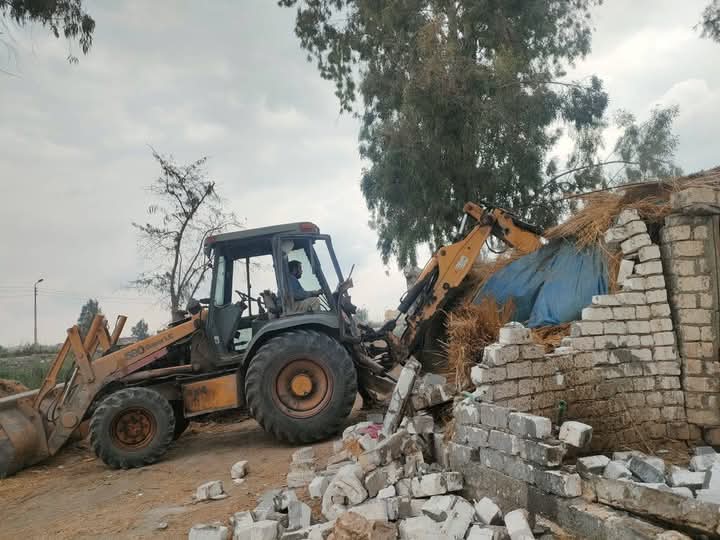 إزالة 88 حالة تعد على أراضي أملاك الدولة والزراعية بالبحيرة