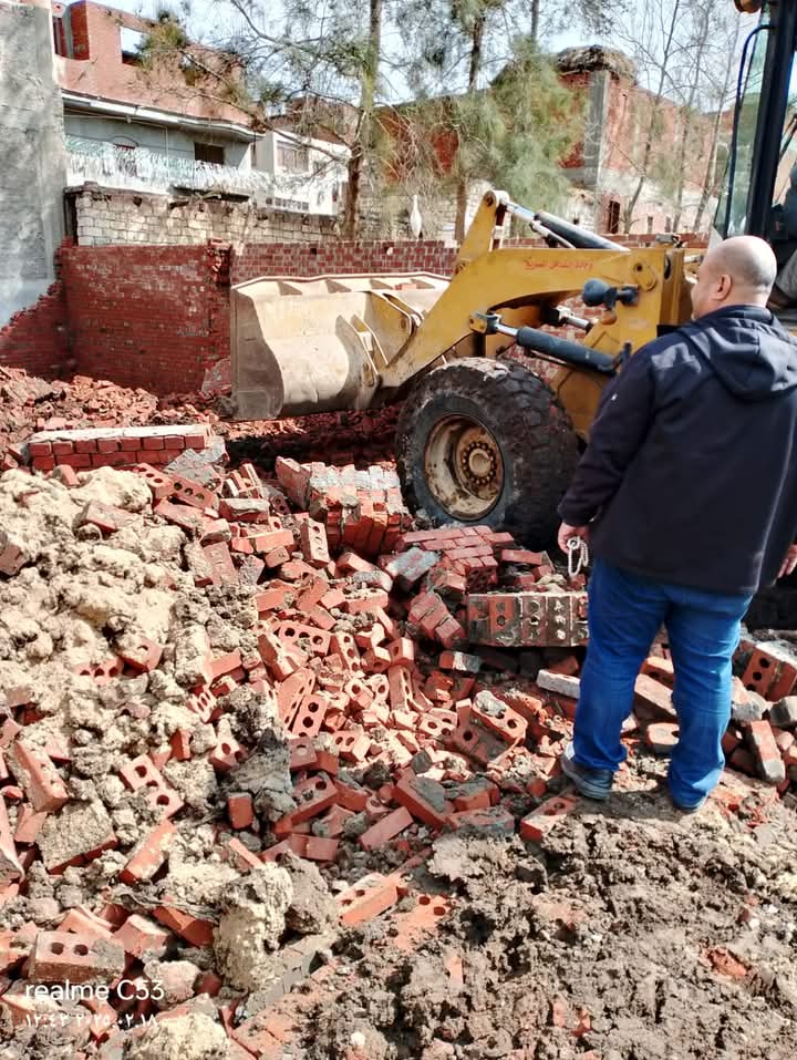 إزالة 88 حالة تعد على أراضي أملاك الدولة والزراعية بالبحيرة