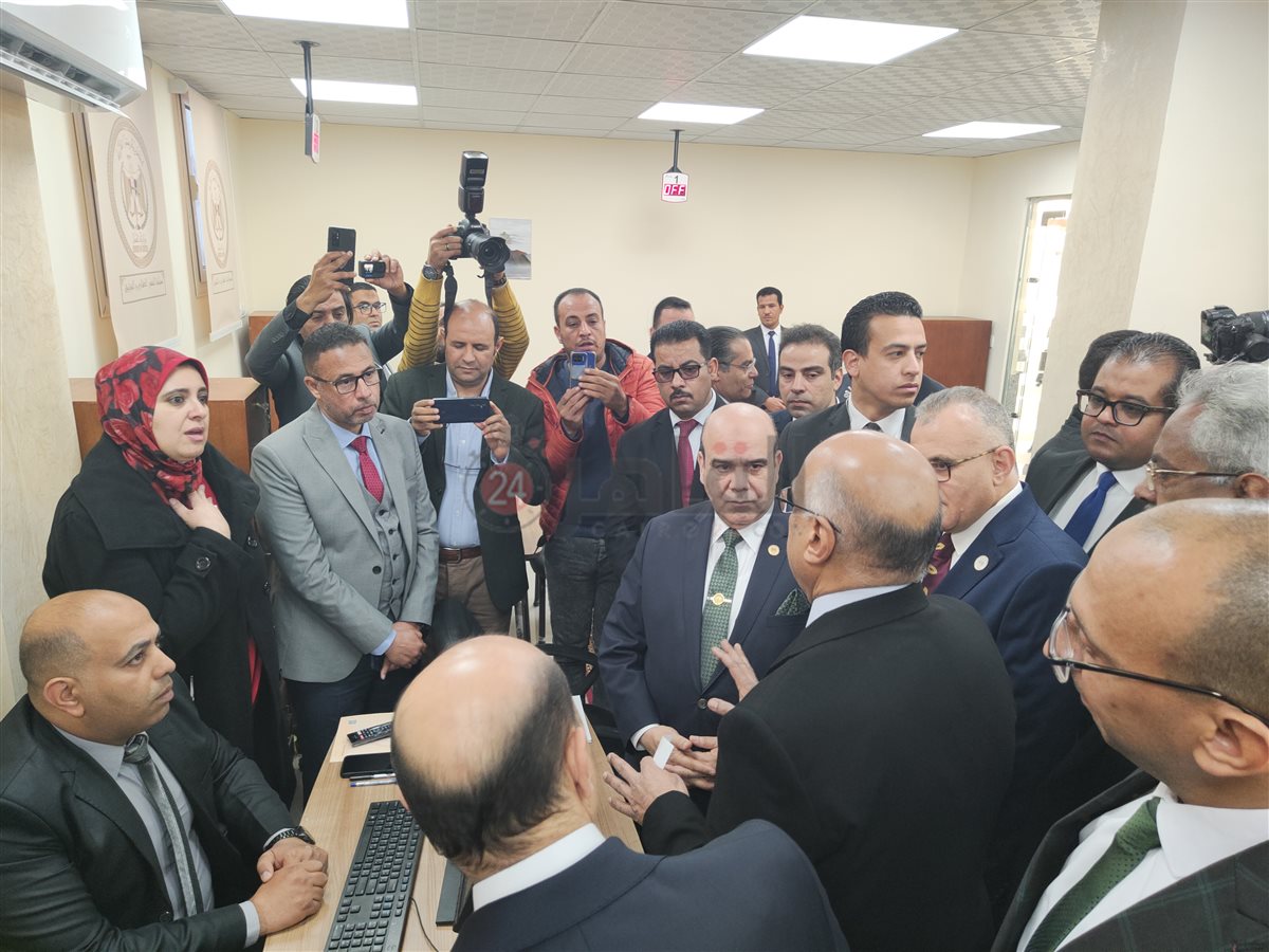 وزير العدل يفتتح الشهر العقاري بالغردقة 