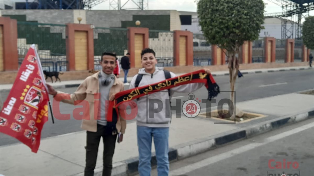 توافد الجماهير لحضور قمة الأهلي والزمالك