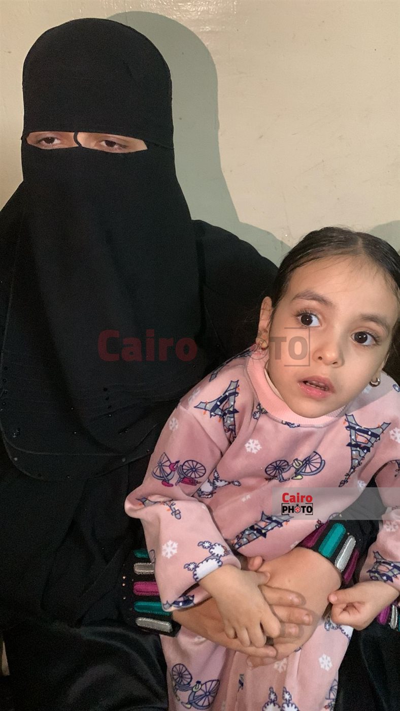 اسرة الطفلة فريدة 