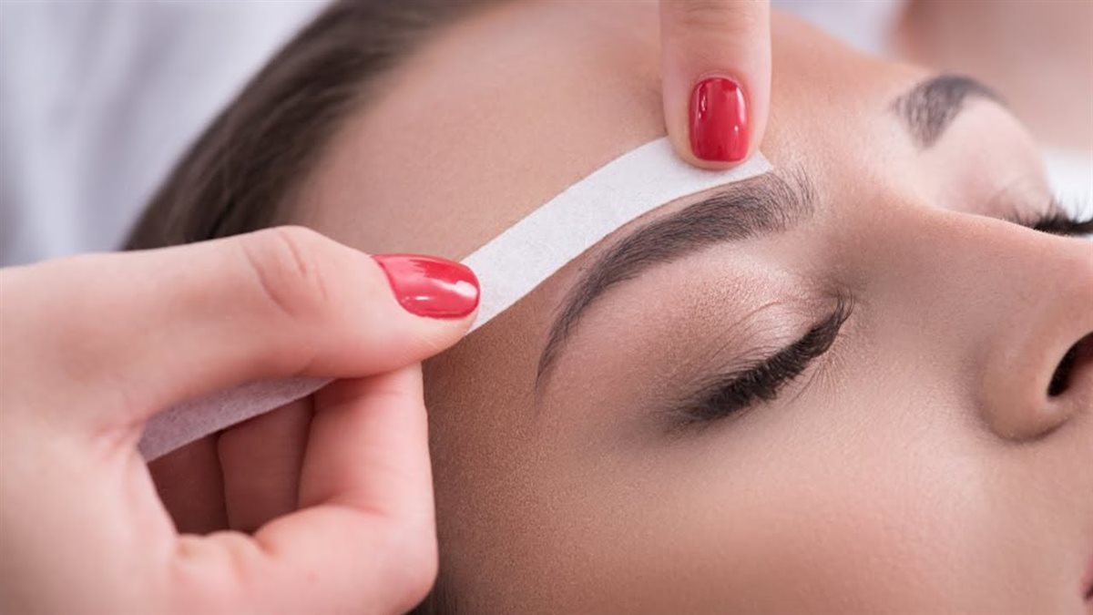إزالة تاتو الحواجب&nbsp;