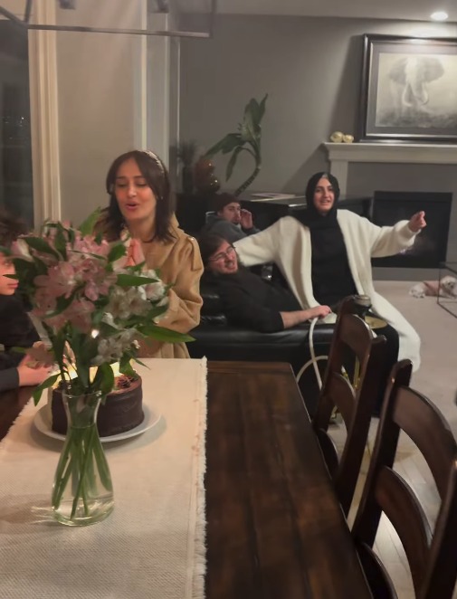 بحضور الأهل والأصدقاء.. حلا شيحة تحتفل بعيد ميلادها الـ 46