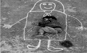 موت الأم في المنام وهي حية والبكاء عليها