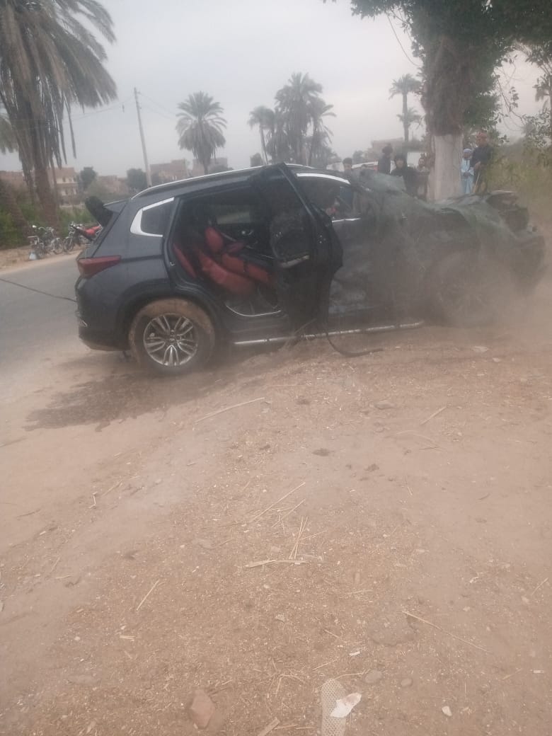 نجاة شاب سقط بسيارته الملاكي في ترعة بسوهاج