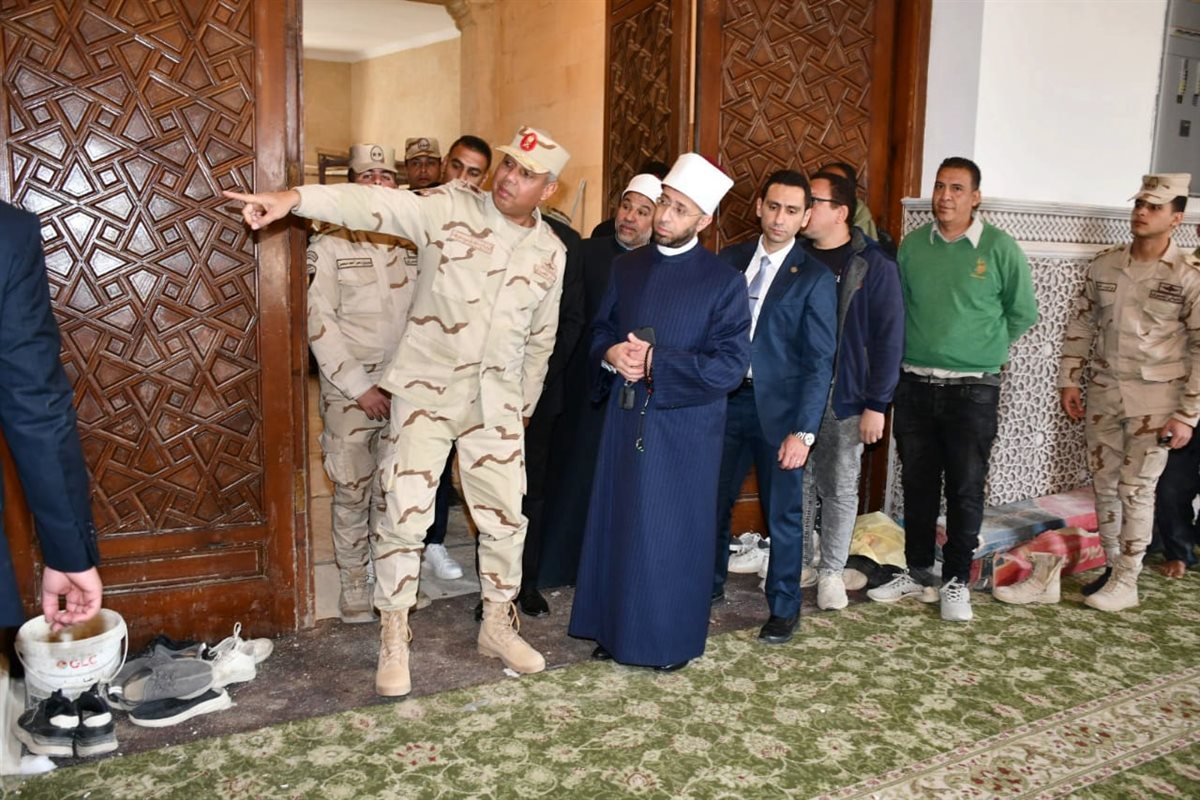 وزير الأوقاف ومحافظ القاهرة في جولة تفقدية لمسجد السيدة نفيسة استعدادًا لشهر رمضان