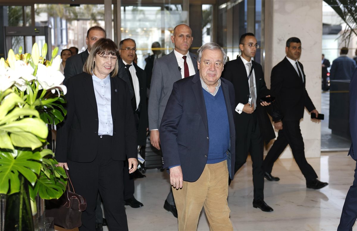 الأمين العام للأمم المتحدة يصل القاهرة للمشاركة في القمة العربية