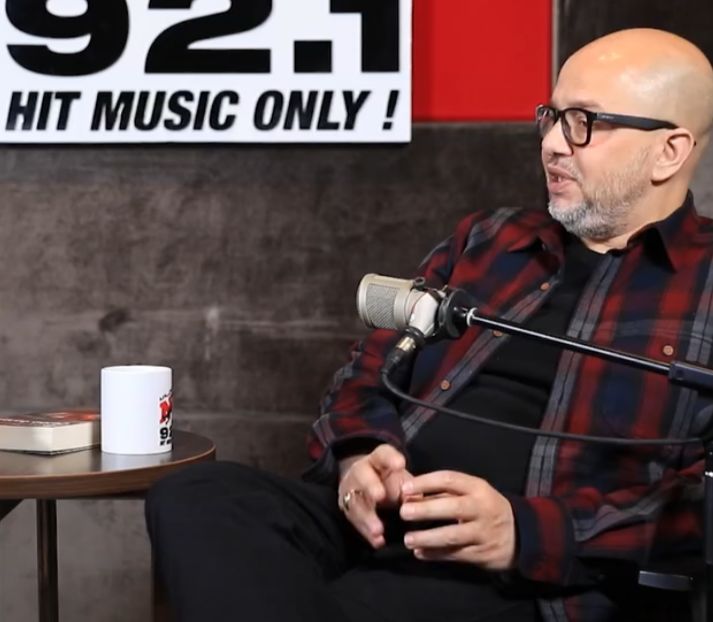 الكاتب الصحفي عمر طاهر