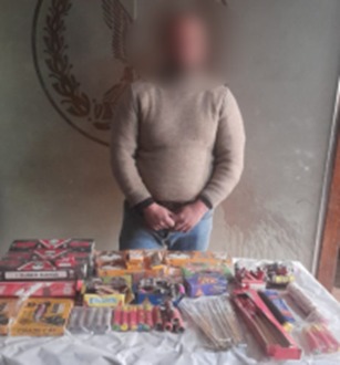  حملة أمنية علي متجري الألعاب النارية