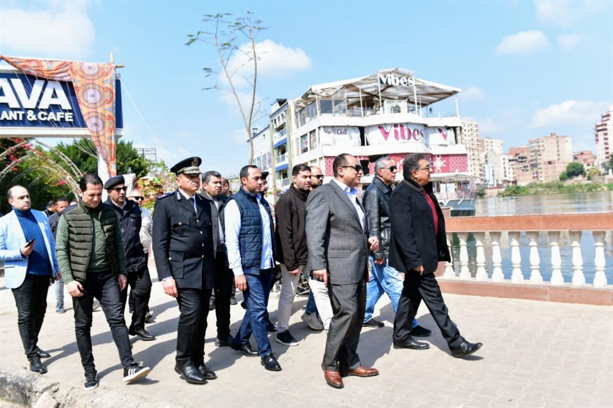 محافظ الدقهلية ومدير الأمن يتفقدان موقع ميل مركب 