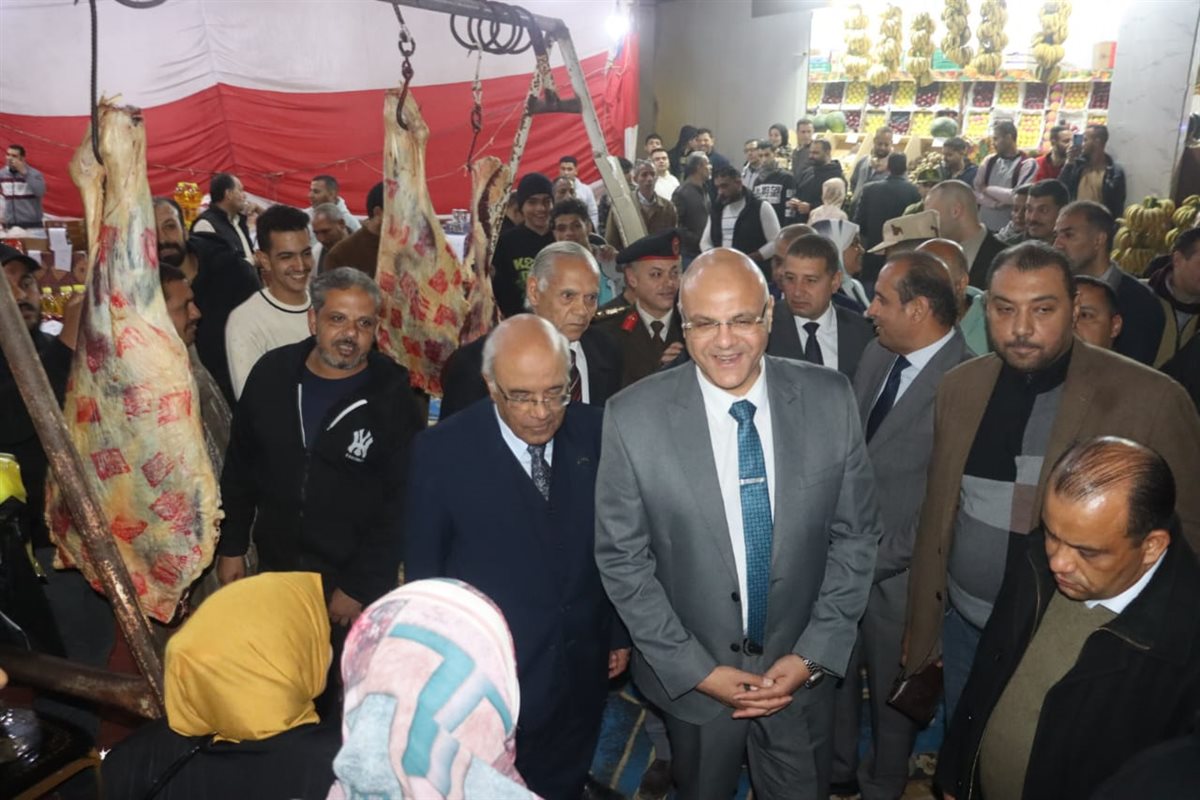 محافظ القليوبيه يفتتح معرضين أهلاً رمضان بمدينتي بنها وكفر شكر لبيع السلع الغذائيه بأسعار مخفضة