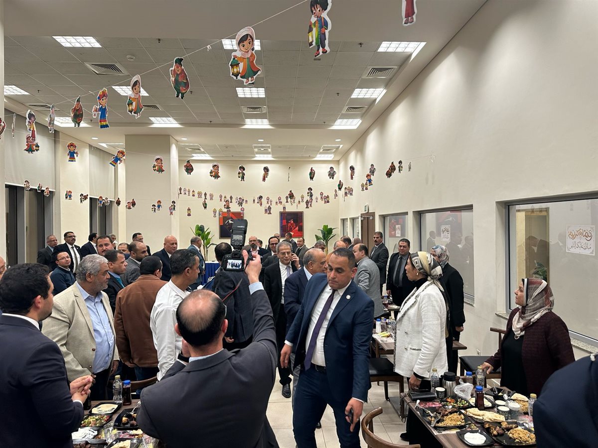 وزير الكهرباء خلال الإفطار الجماعي بديوان عام الوزارة