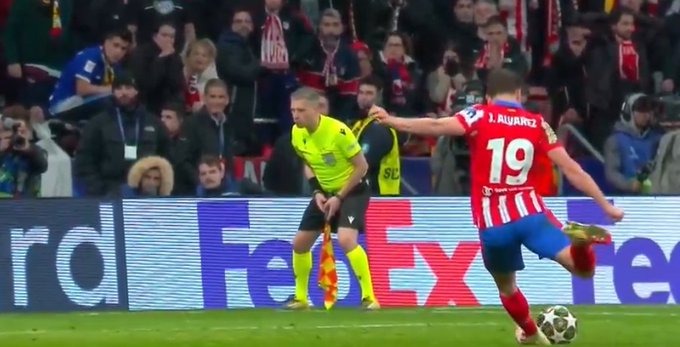 ركلة جزاء ألفاريز أمام ريال مدريد