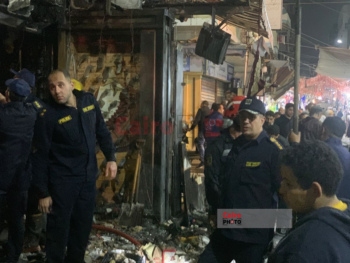 السيطرة على حريق هائل في منطقة سكنية تجارية ببورسعيد