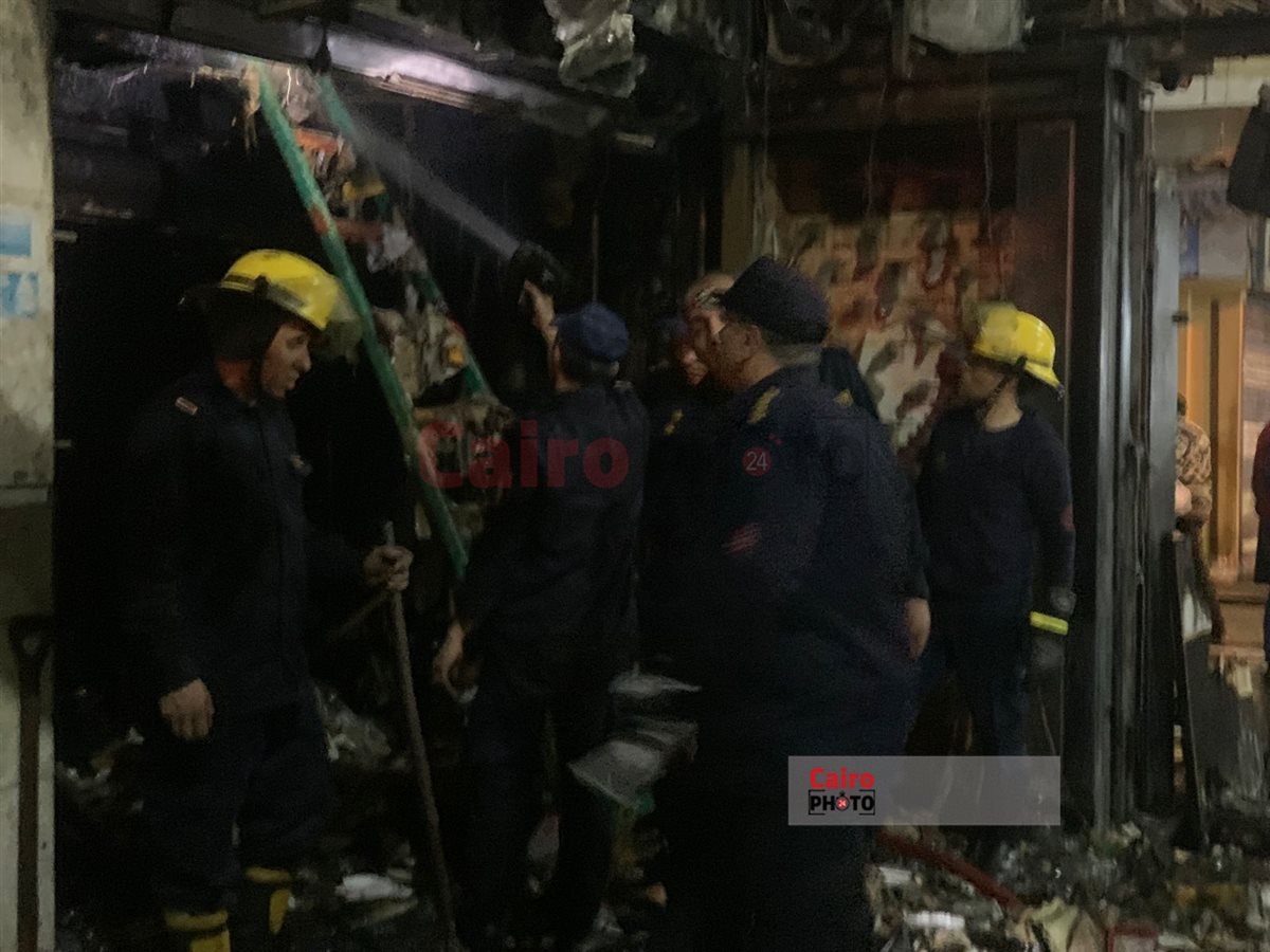 السيطرة على حريق هائل في منطقة سكنية تجارية ببورسعيد