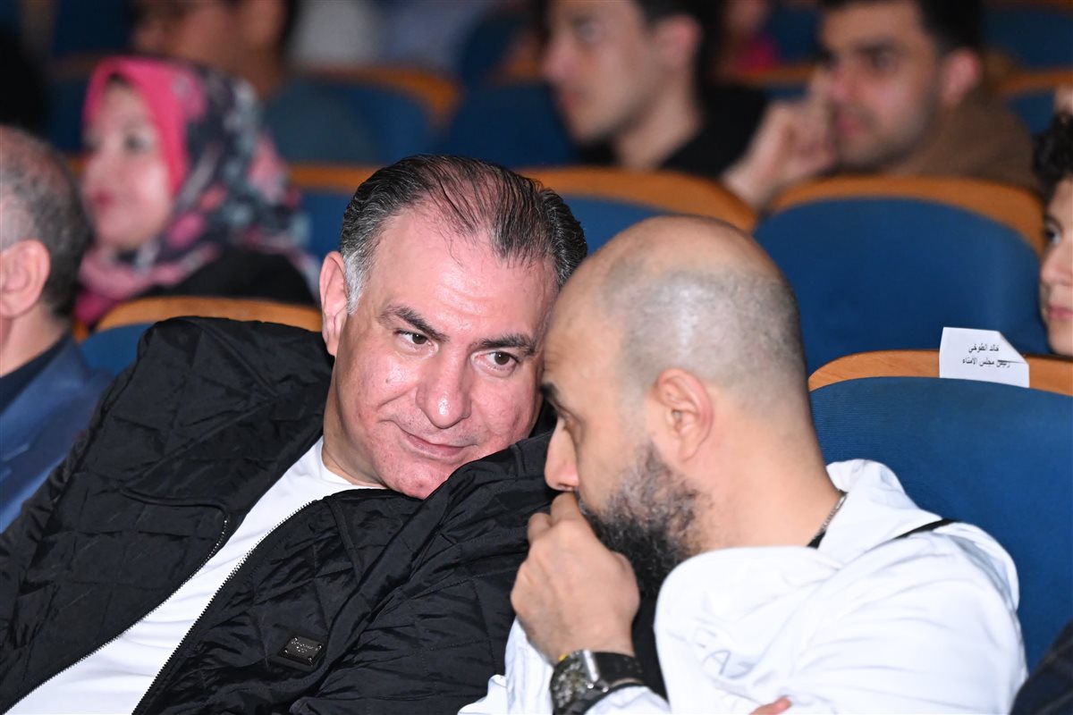 أحمد العمرى يُضيء مسرح أوبرا جامعة مصر للعلوم والتكنولوجيا بليلة روحانية استثنائية