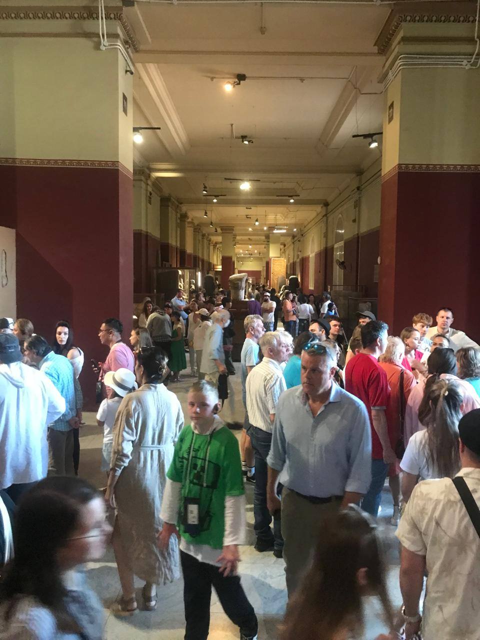 إقبال كبير من السائحين على المتحف المصري بالتحرير 