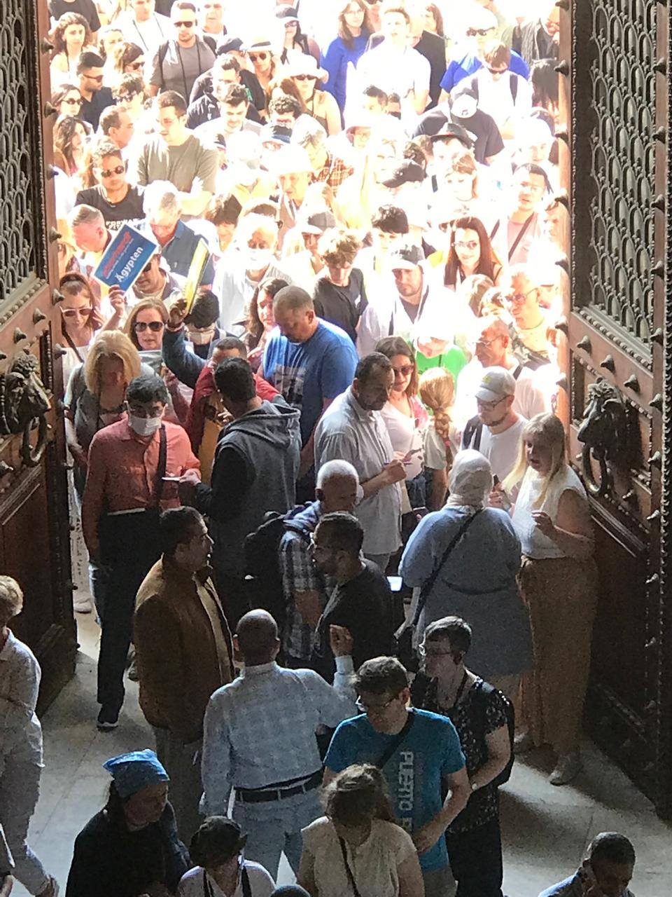 إقبال كبير من السائحين على المتحف المصري بالتحرير 